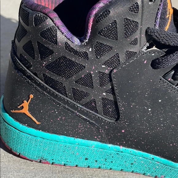 COPY - Super rare Teal and black Jordan’s 🔥🔥🔥 - Picture 1 of 10